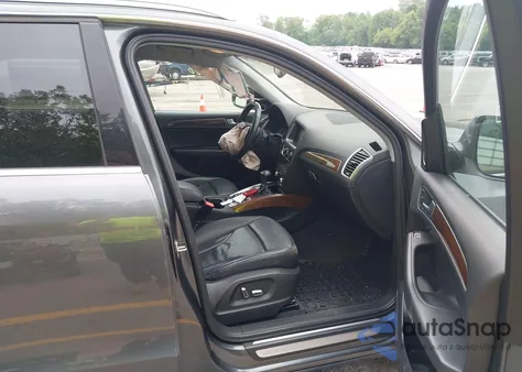 2015 Audi Q5 2.0T Premium z USA, uszkodzony, nr VIN WA1LFAFP8FA066766